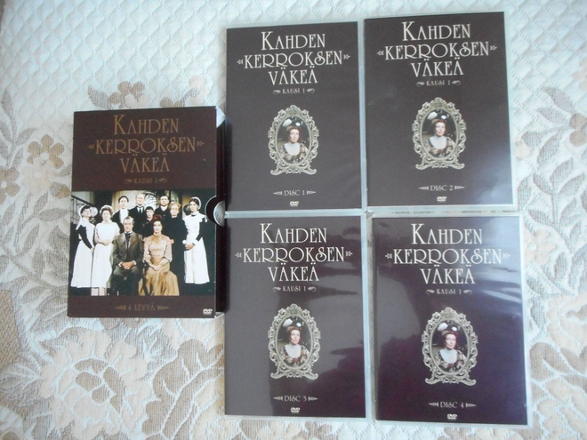KAHDEN KERROKSEN VÄKEÄ Kausi 1./ 4 dvd.tä  BOX V.1971