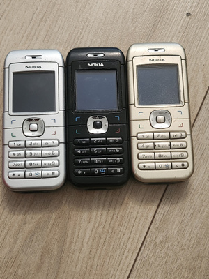 3kpl Nokia 6030 puhelinta