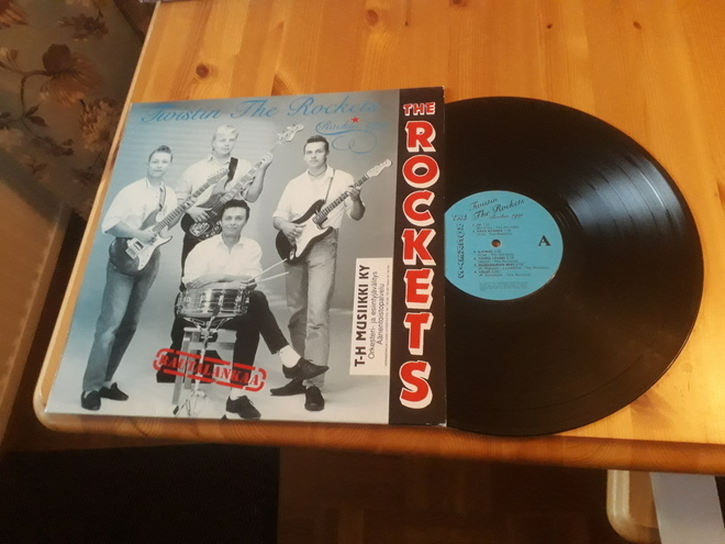 Rockets : Twistin The Rockets - Rautalankaa lp 1991
