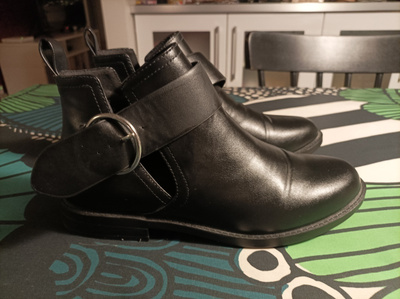 H&M Divided kengät kokoa 39 - uudenveroiset!