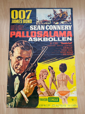 Elokuvajuliste: Pallosalama 007