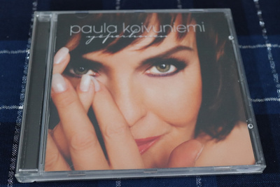 CD Paula Koivuniemi : Yöperhonen