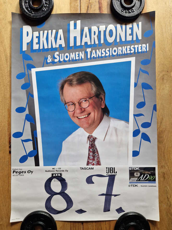 Pekka Hartonen&Suomen tanssiorkesteri keikkajuliste