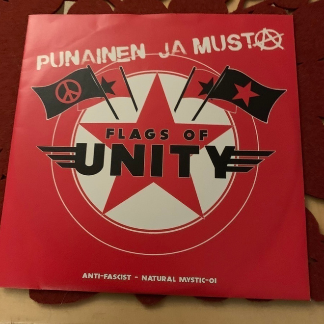 FLAGS OF UNITY: Punainen ja musta - EP * FIN 2013