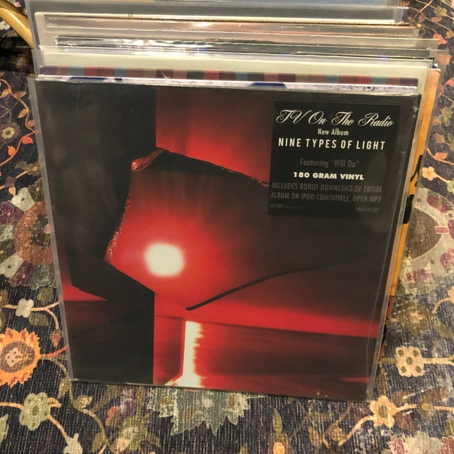 Tv on the radio : nine types of light LP