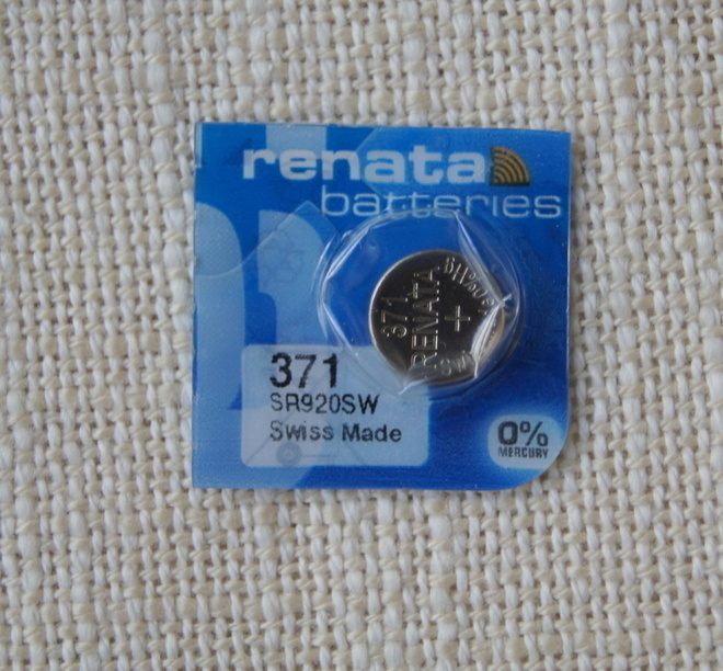 Renata 371 SR920SW 1.55V Hopeaoksidi paristo