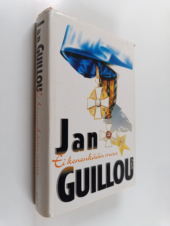 Jan Guillou : Ei kenenkään maa
