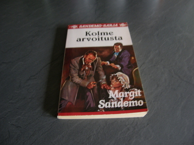 Margit Sandemo Kolme arvoitusta 13