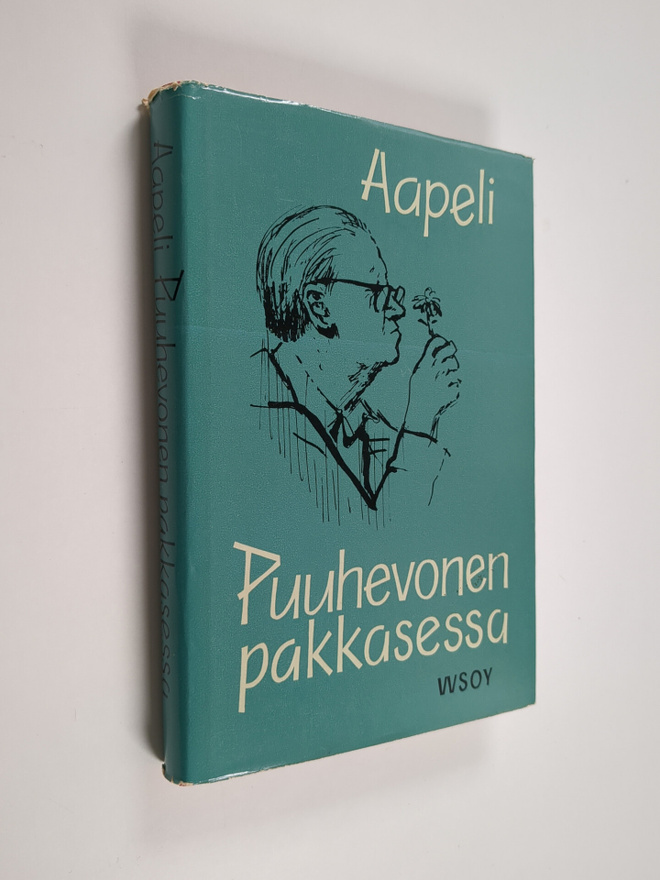 Aapeli : Puuhevonen pakkasessa : familiääreja kertomuksia...