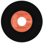 THE HUES CORPORATION; Rock the Boat / All goin' down togethe - pikkukuva 2