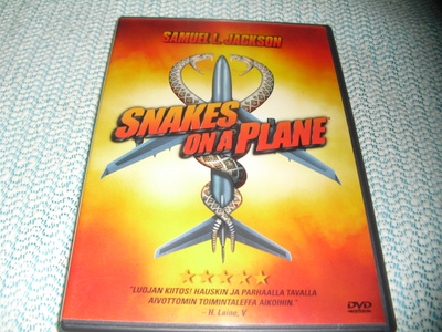 SNAKES ON A PLANE (Samuel L Jackson)***
