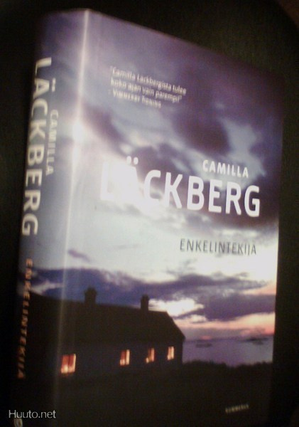 Camilla Läckberg: ENKELINTEKIJÄ (2013 kovak.) Sis.postikulut