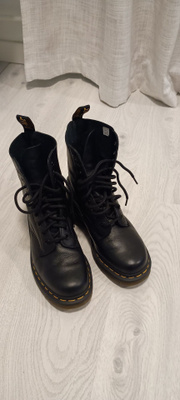 Dr Martens Virginia 10eye 37 ovh 209€