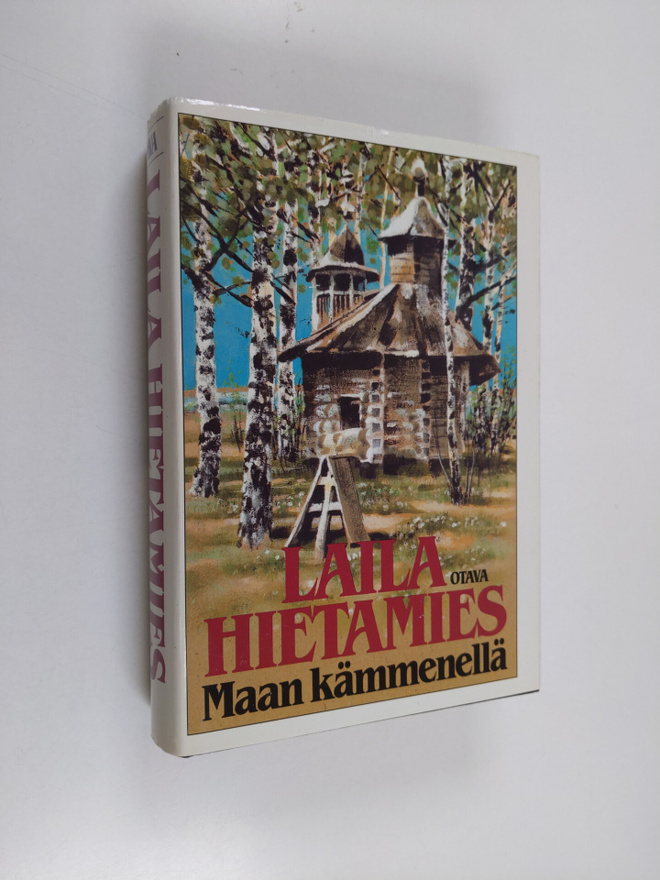 Laila Hietamies : Maan kämmenellä