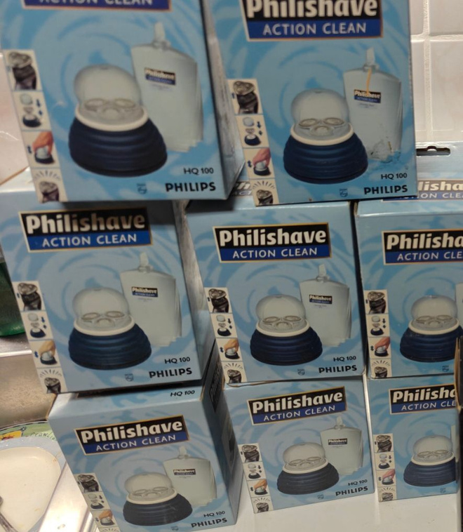 Partakoneen puhdistus väline, Philips kolmiteräiselle.