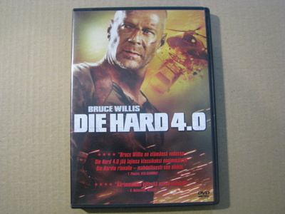 DIE HARD - 4.0 ( Bruce Willis )