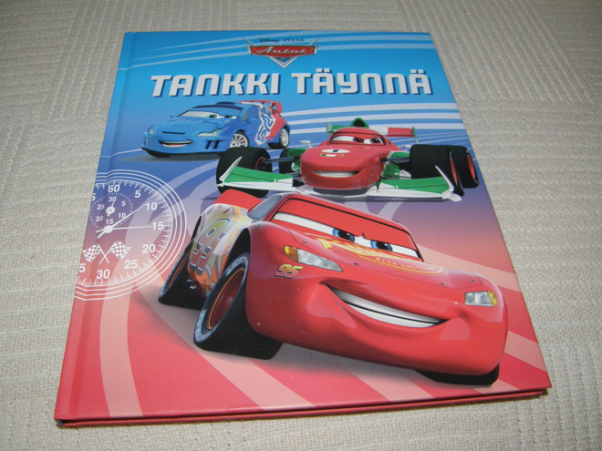 Disney Pixar Autot Tankki täynnä