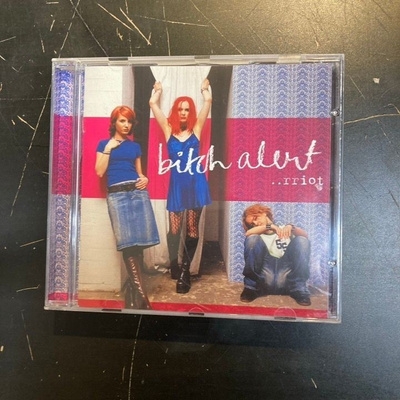 Bitch Alert - ..rriot! CD