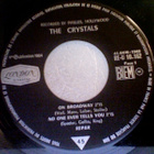 THE CRYSTALS :: ON BROADWAY : VINYYLI 7" EP RARE FRENCH 1964 - pikkukuva 3