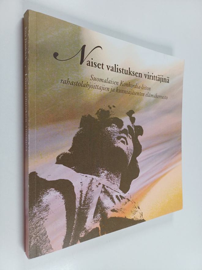 Eija Jämbäck : Naiset valistuksen virittäjinä : Suomalais...