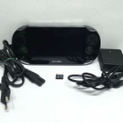 PSVITA konsoli + 2 peliä + 4GB muistikortti - pikkukuva 1