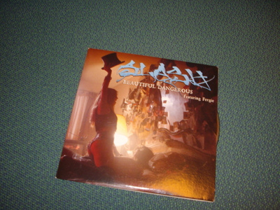 SLASH: Beautiful Dangerous featuring Fergie CDS (Sis.pk:t)