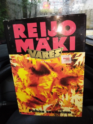 Reijo Mäki : Pahan suudelma ( 2 p. 1998 sid. ) EIPK!