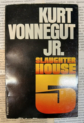 Kurt Vonnegut Jr - Slaughterhouse 5 (paperback)