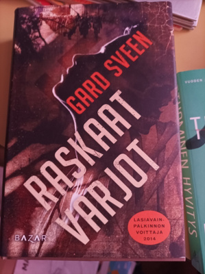 Gard Sveen Raskaat varjot