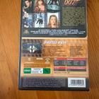 Kun maailma ei riitä DVD - pikkukuva 2