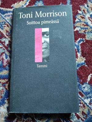 Toni Morrison Soittoa pimeässä