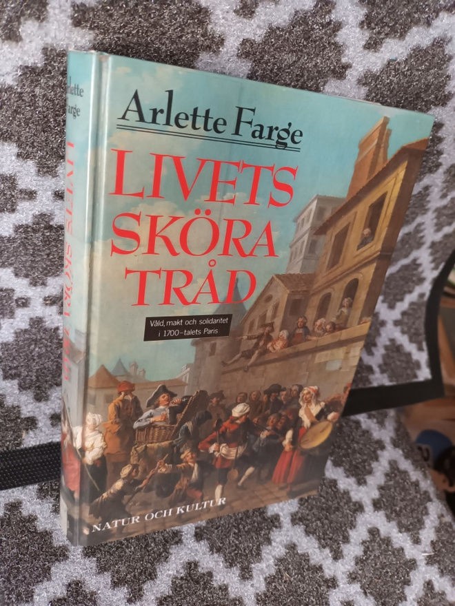 Farge: Livets sköra tråd... i 1700-talets Paris