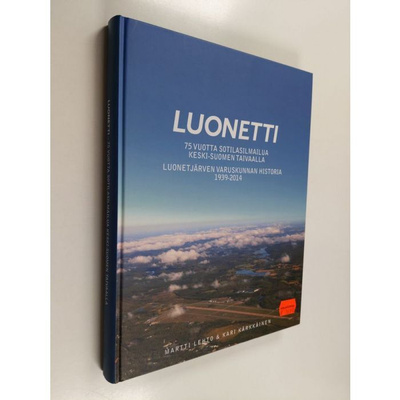 Luonetti 75 vuotta sotilasilmailua Keski-Suomen taivaalla