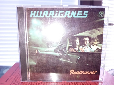 CD Hurriganes: Roadrunner ( SIS POSTIKULU )