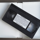 VHS: Meren Raivo (George Cloonet, Mark Wahlberg 2000) - pikkukuva 5