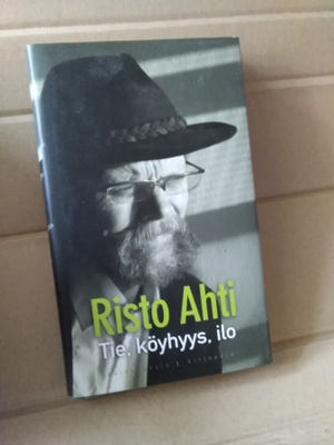 Risto Ahti: Tie, köyhyys, ilo