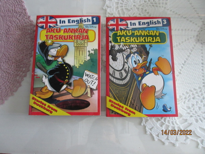 Aku Ankan taskukirjat: In English 1 ja 3 #