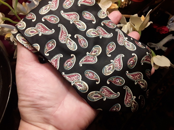 SILKKI SOLMIO / KRAVATTI. CHRISTIAN DIOR. VINTAGE