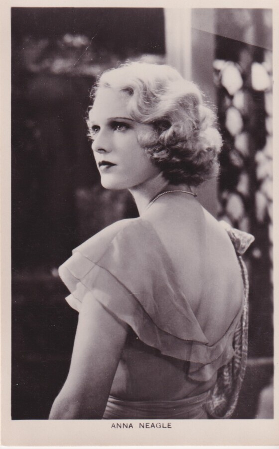 Anna Neagle , filmitähti, star ,  e142