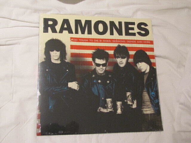 Ramones too tough to die b sides sessions demos lp muoveissa