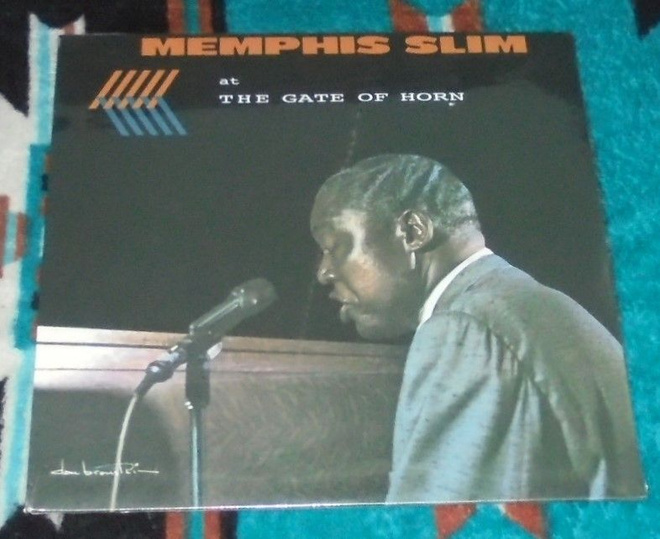 MEMPHIS SLIM ~ At The Gate Of Horn ~ LP kelmussa *UUSI*