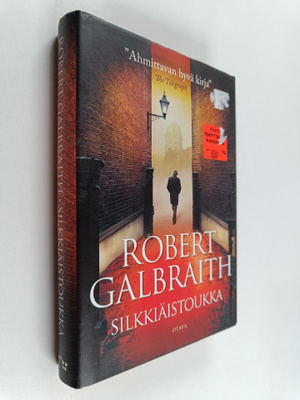 Robert Galbraith : Silkkiäistoukka