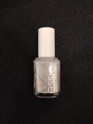 Essie Polar-izing kynsilakka