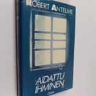 Robert Antelme : Aidattu ihminen - pikkukuva 1