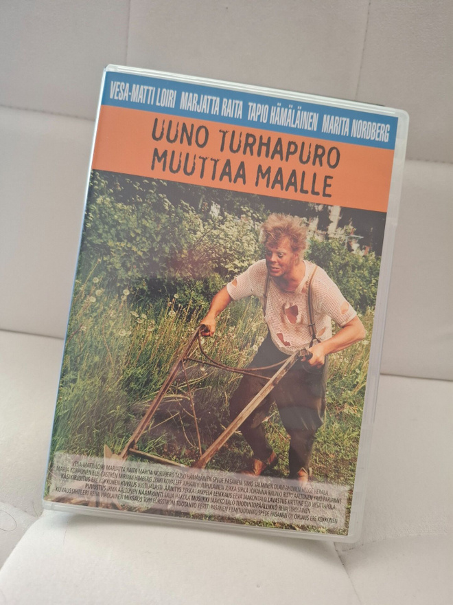 Uuno Turhapuro Muuttaa Maalle DVD