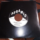 7" single :  Badding rockers :  Sua kioskilla odotan ( SIS P - pikkukuva 1