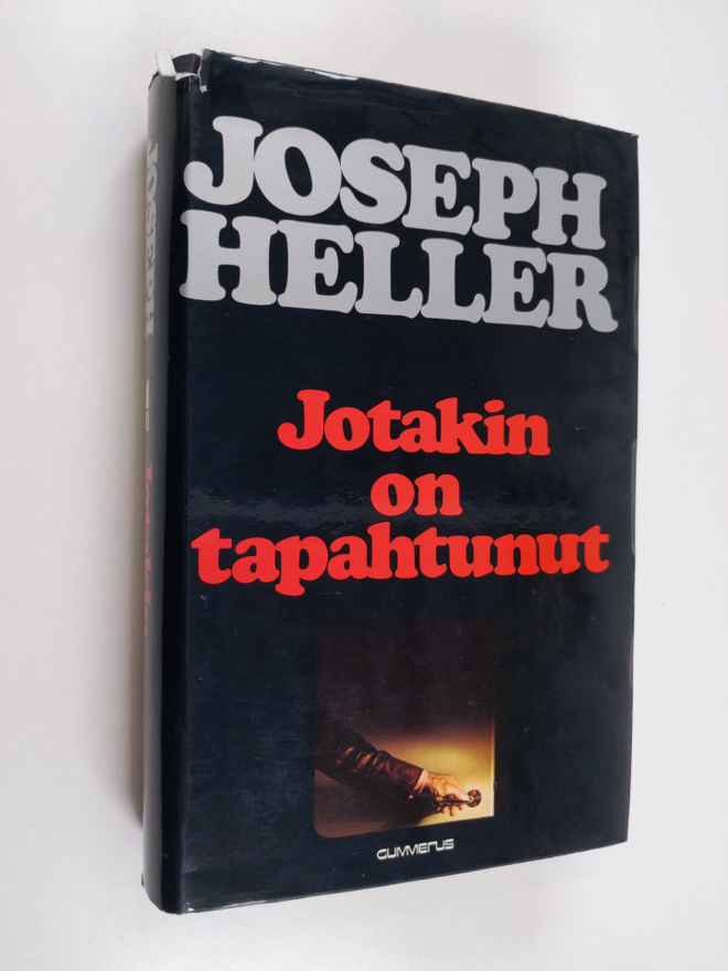 Joseph Heller : Jotakin on tapahtunut