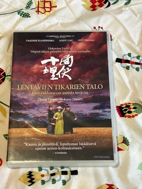 LENTÄVIEN TIKARIEN TALO - 2 DVD