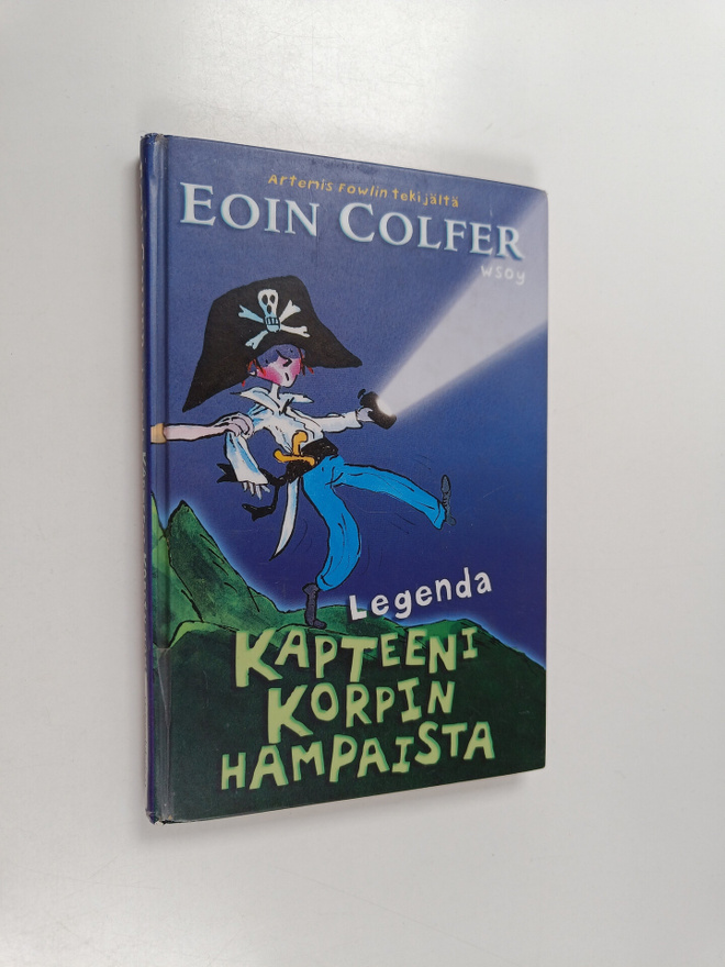 Eoin Colfer : Legenda kapteeni Korpin hampaista