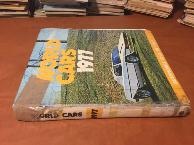 WORLD CARS 1977 AUTOMOBILE CLUB OF ITALY